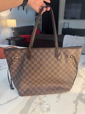 Louis Vuitton Neverfull MM Damier